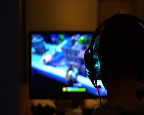 Professional gaming headset and audio setup